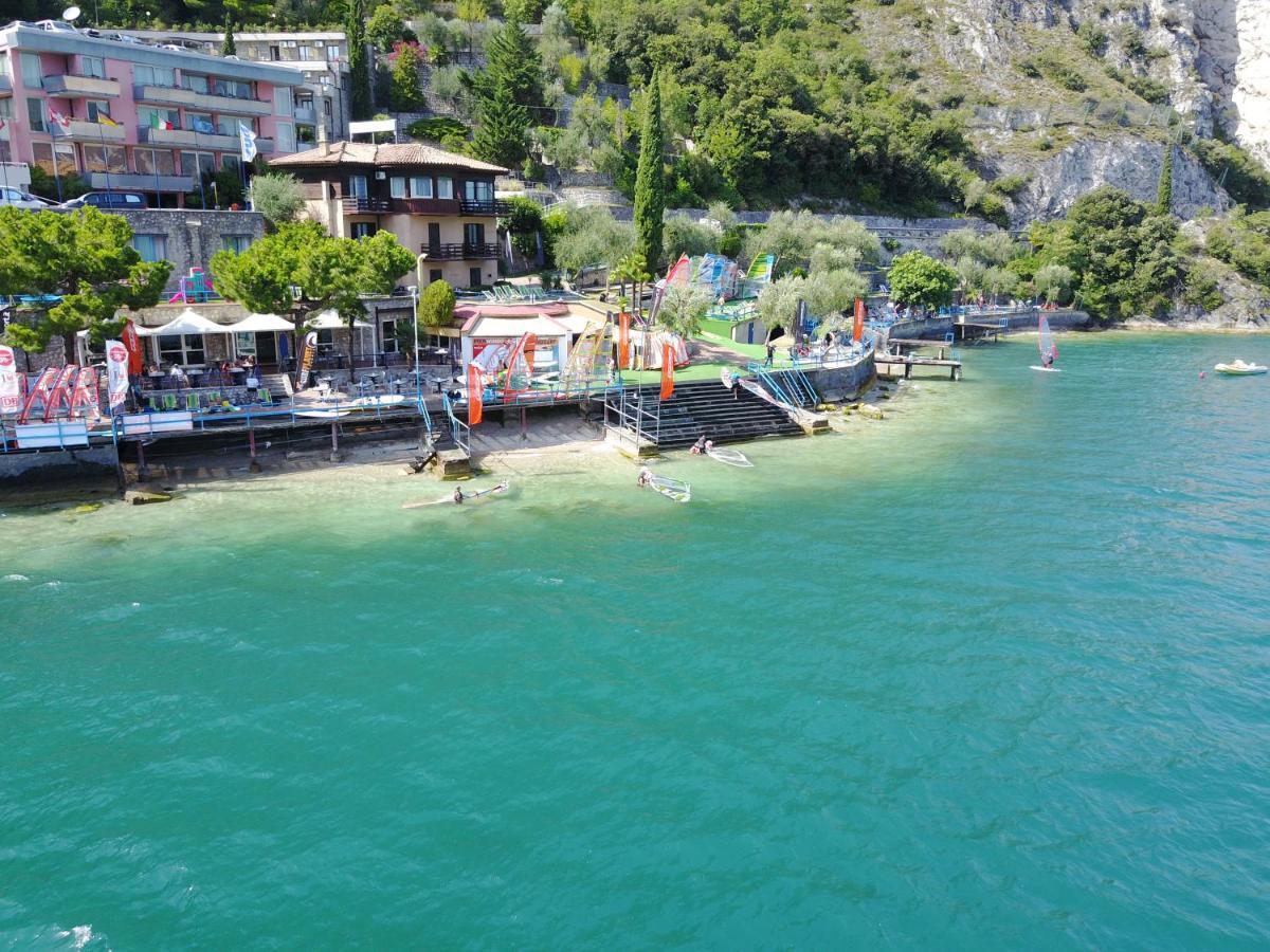 Surf Hotel Pier - Montagnoli Group Limone sul Garda Exterior foto