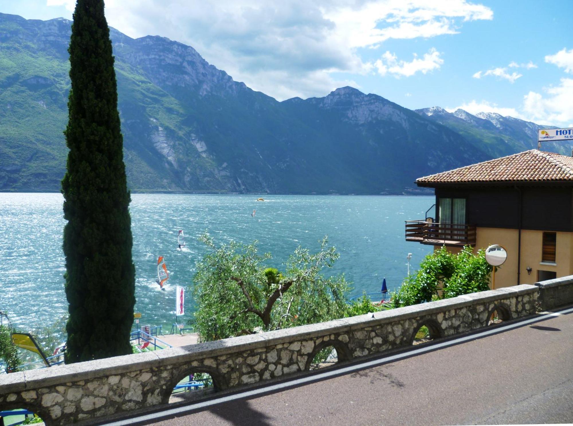 Surf Hotel Pier - Montagnoli Group Limone sul Garda Zimmer foto