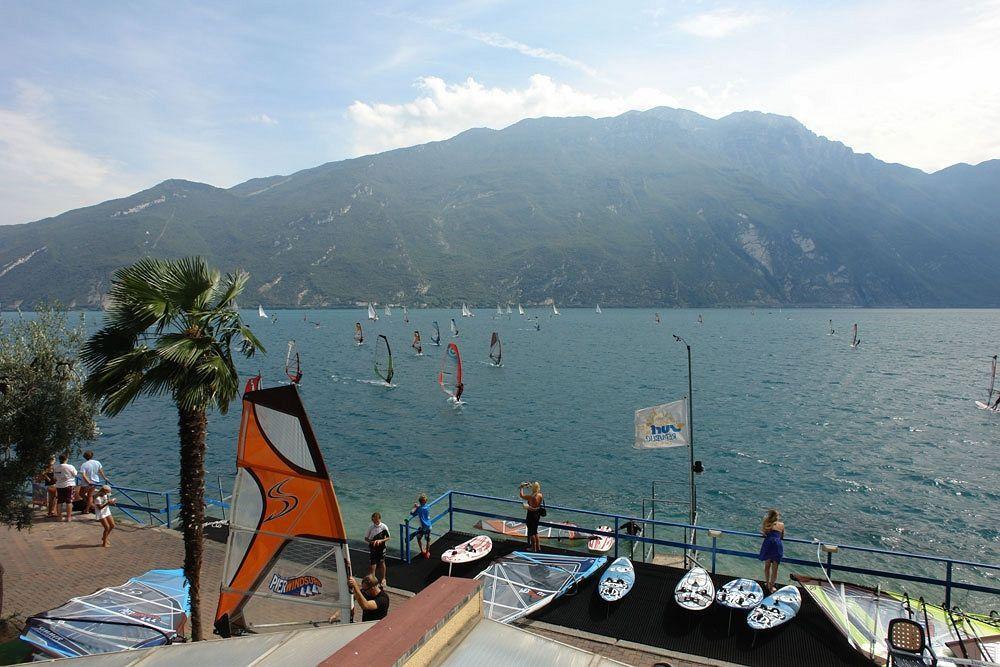 Surf Hotel Pier - Montagnoli Group Limone sul Garda Exterior foto