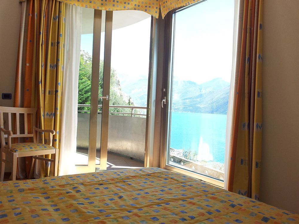 Surf Hotel Pier - Montagnoli Group Limone sul Garda Exterior foto