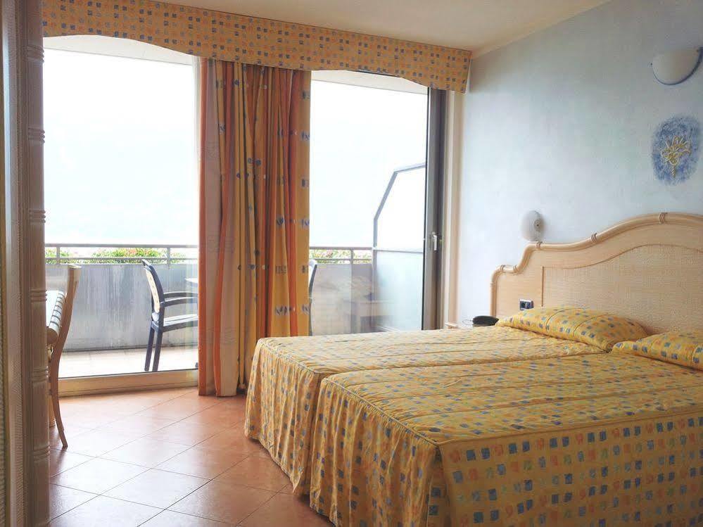 Surf Hotel Pier - Montagnoli Group Limone sul Garda Exterior foto